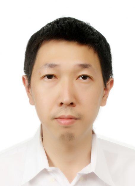 教師照片：鄭博耕